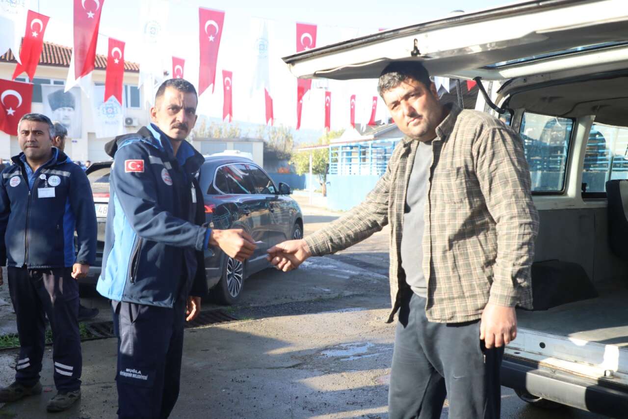 Muğla Büyükşehir Belediyesi Üreticinin Yanında 3